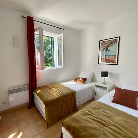 בית נופש Vue Donnant Sur Le Golfe De St Tropez, 2 Chambres, 6 Pers, Piscine Commune